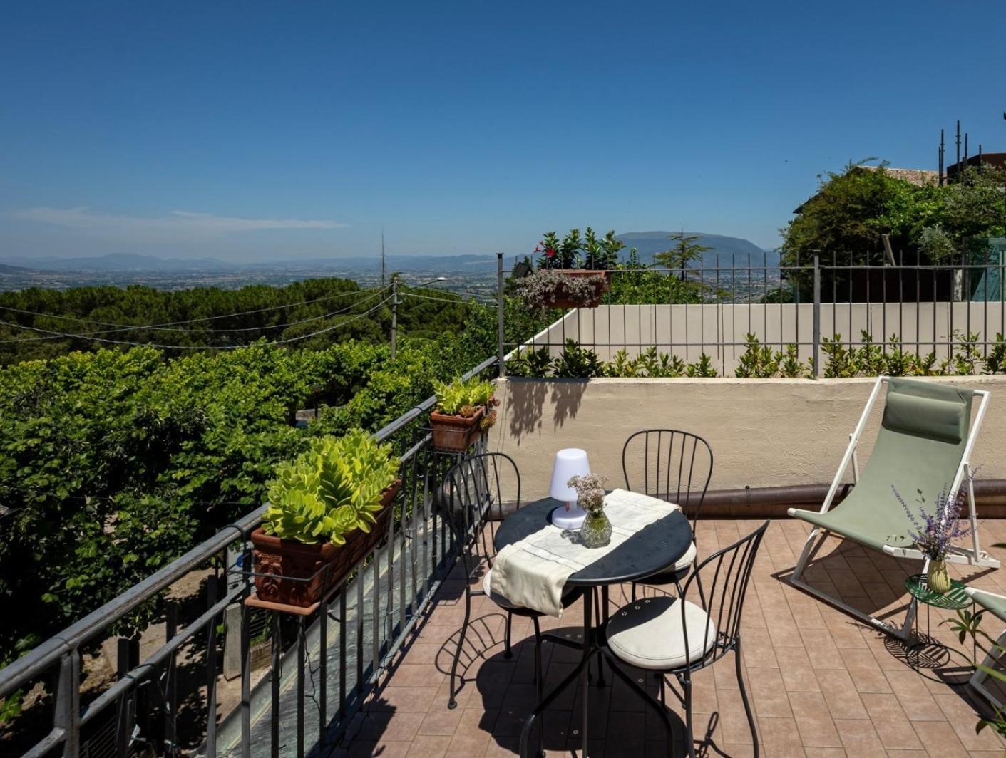 App. Con Terrazza Panoramica In Centro-Montefalco Eksteriør bilde